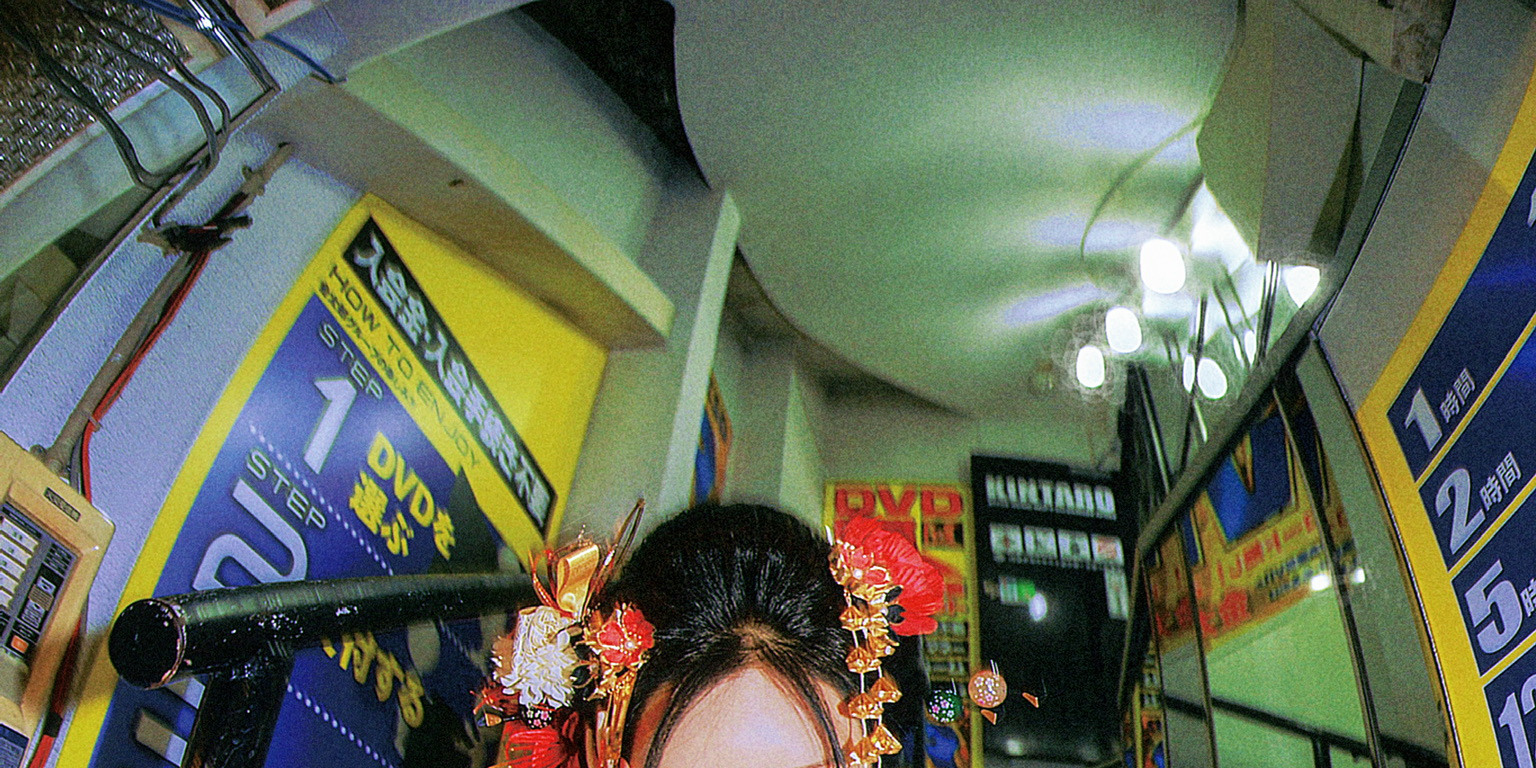 Tokyo: ppのGal Club Kimono Gal Makeover & Photoshoot in Shibuya - Thumbnail 25