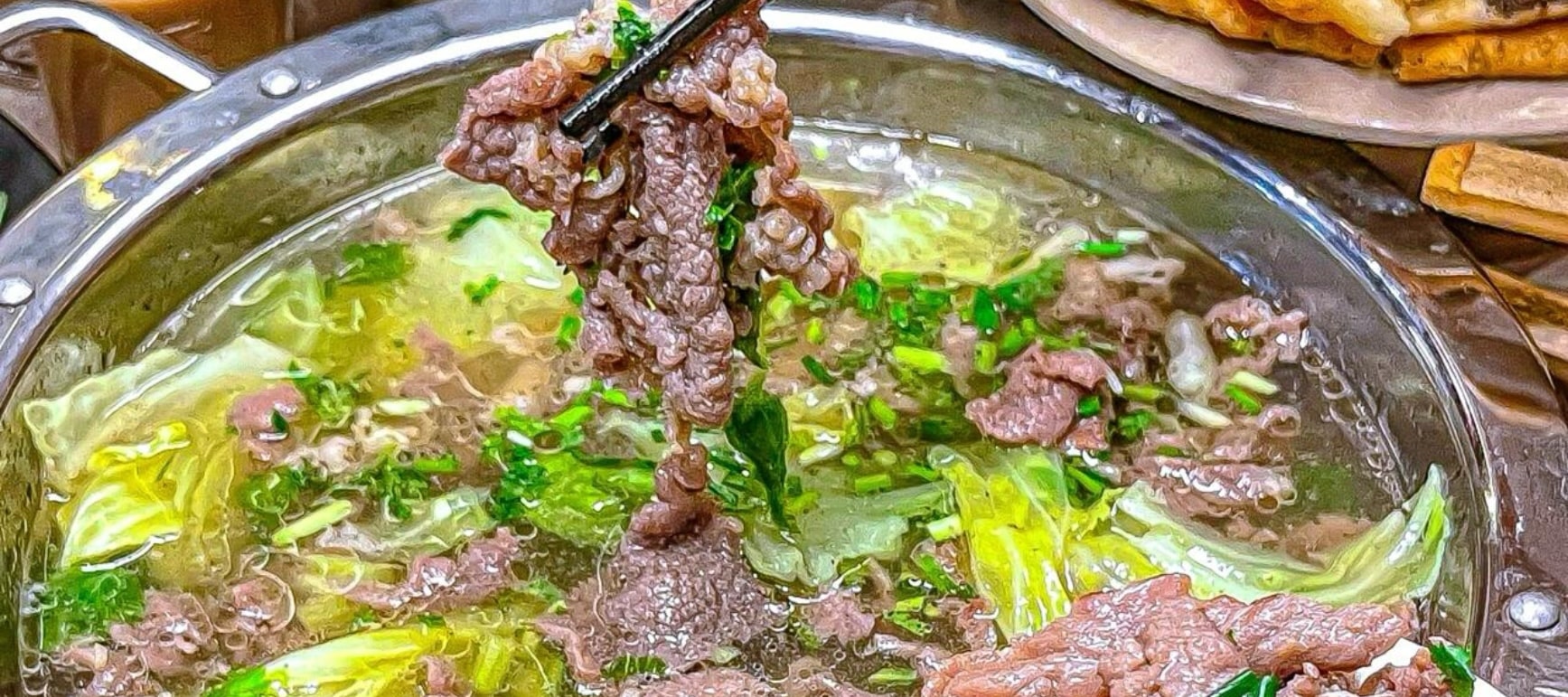 午餐參考【蹺腳牛肉】