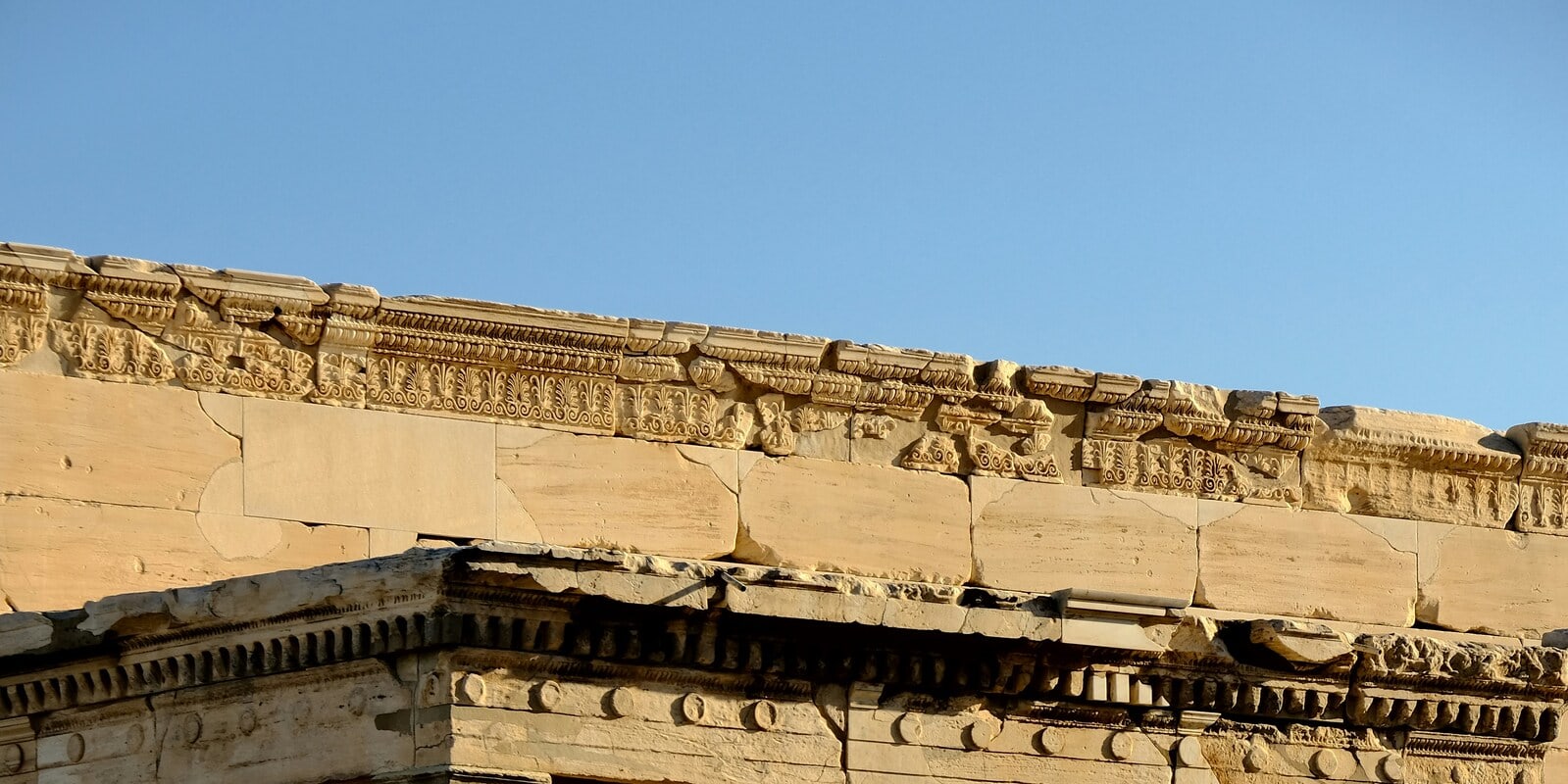 Athens : Shared Small Group Acropolis and City Sightseeing