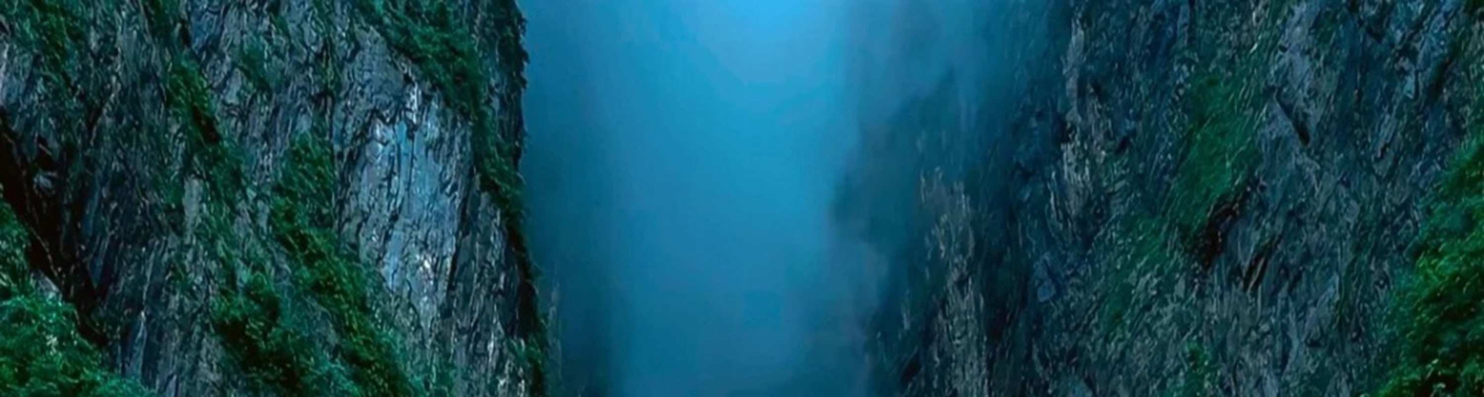 湖南魅力張家界高端純玩3日之旅（天門山洞+百龍天梯+喀斯特地貌+懸崖玻璃棧道+乘纜車看絕美景色+打卡《阿凡達》取景地+暢遊5A精華景點）