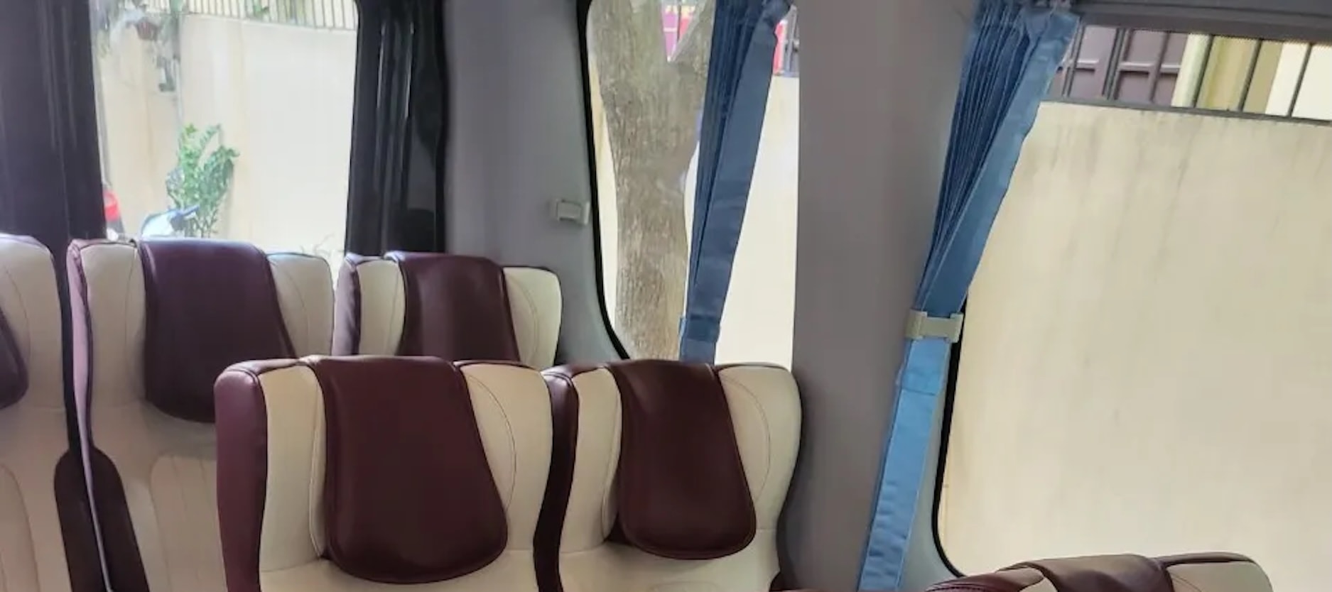 峴港 (Da Nang) 包車前往巴拿山 (Ba Na)、會安 (Hoi An)、順化 (Hue)  配備韓語司機