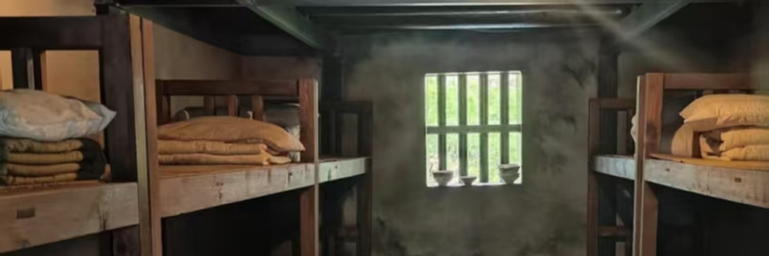 重慶魔幻山城暢玩五日遊（2~8人精品小團+天生三橋+仙女山公園+《印象武隆》演出+烏江畫廊遊船++磁器口川劇變臉+江景火鍋+統景溫泉）