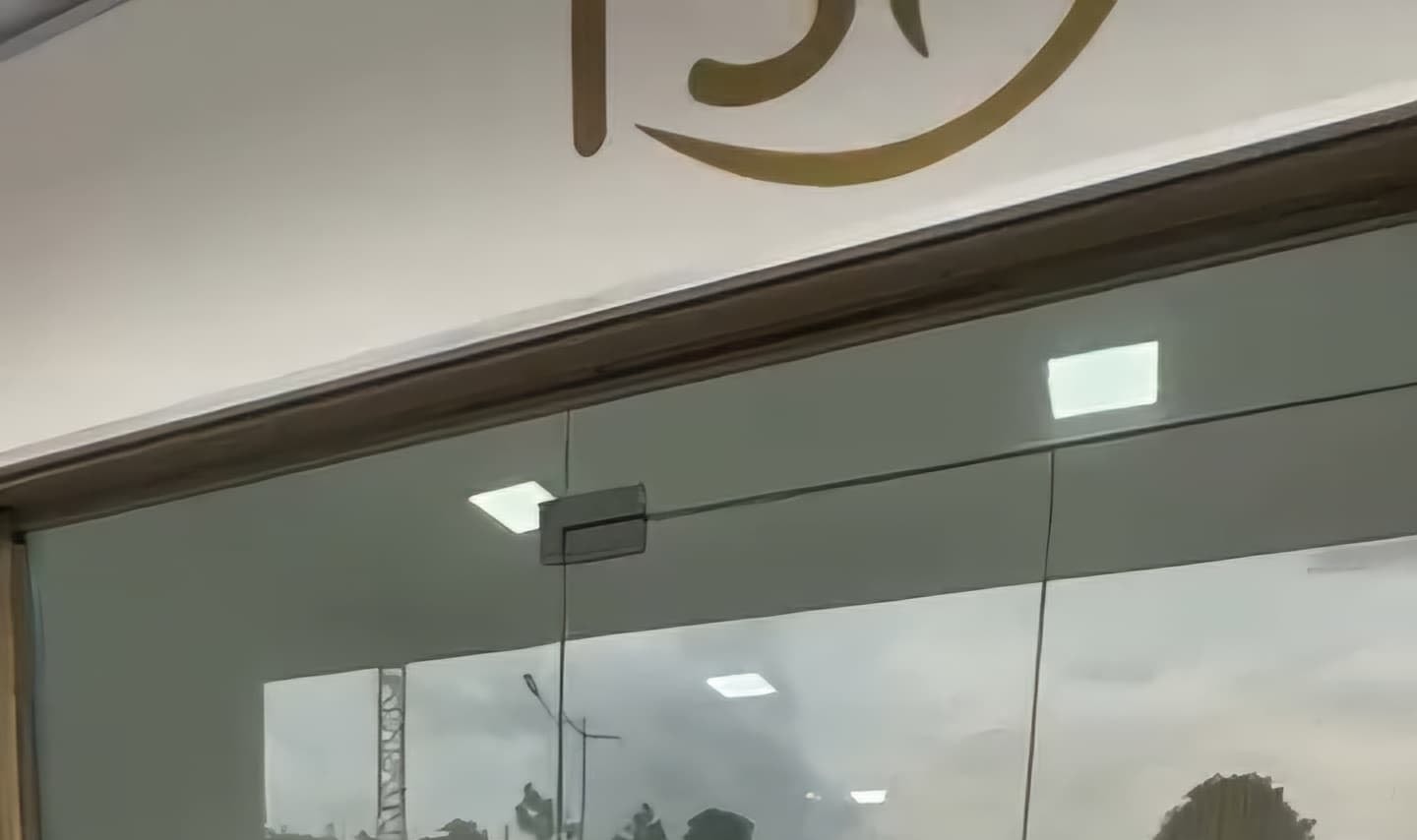 快樂的顧客,快樂的團隊——加入iSmile,和我們一起快樂工作! 快樂的顧客,快樂的團隊——加入iSmile,和我們一起快樂工作!