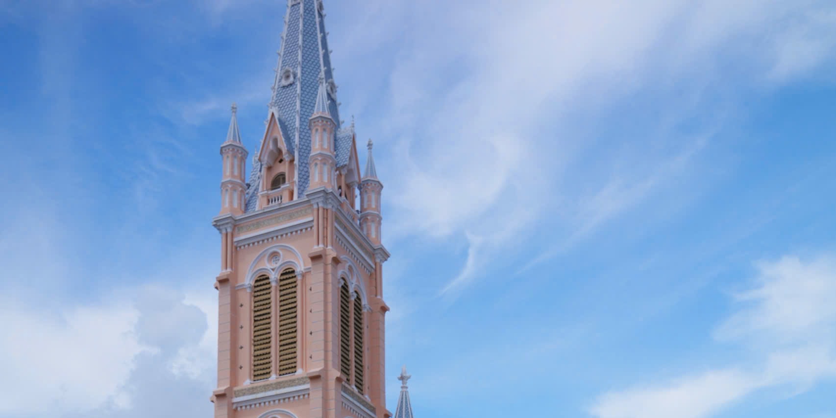Ao Dai Experience with Iconic Instagram Tour in Saigon - Thumbnail 6