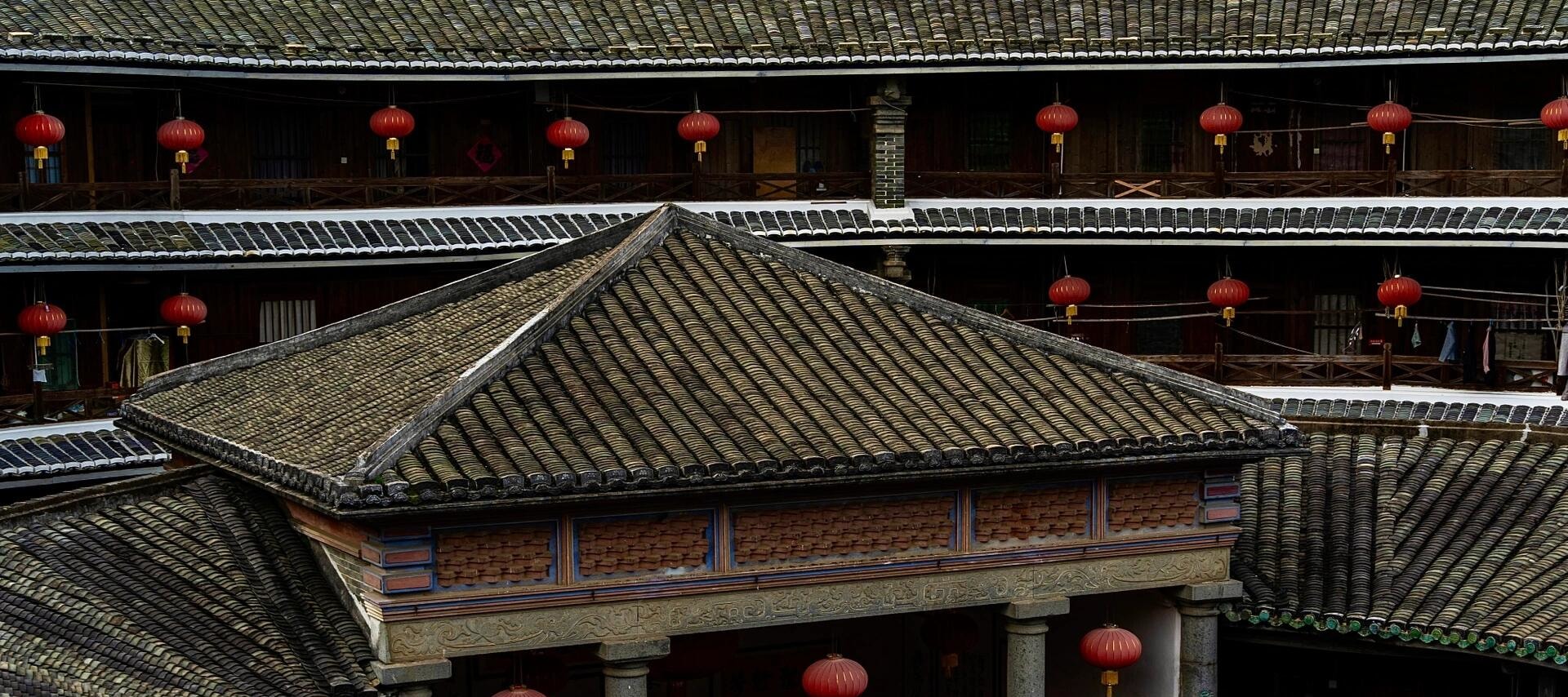 福建廈門出發漳州雲水謠古鎮+土樓一日遊（贈送圍桌中式簡餐）