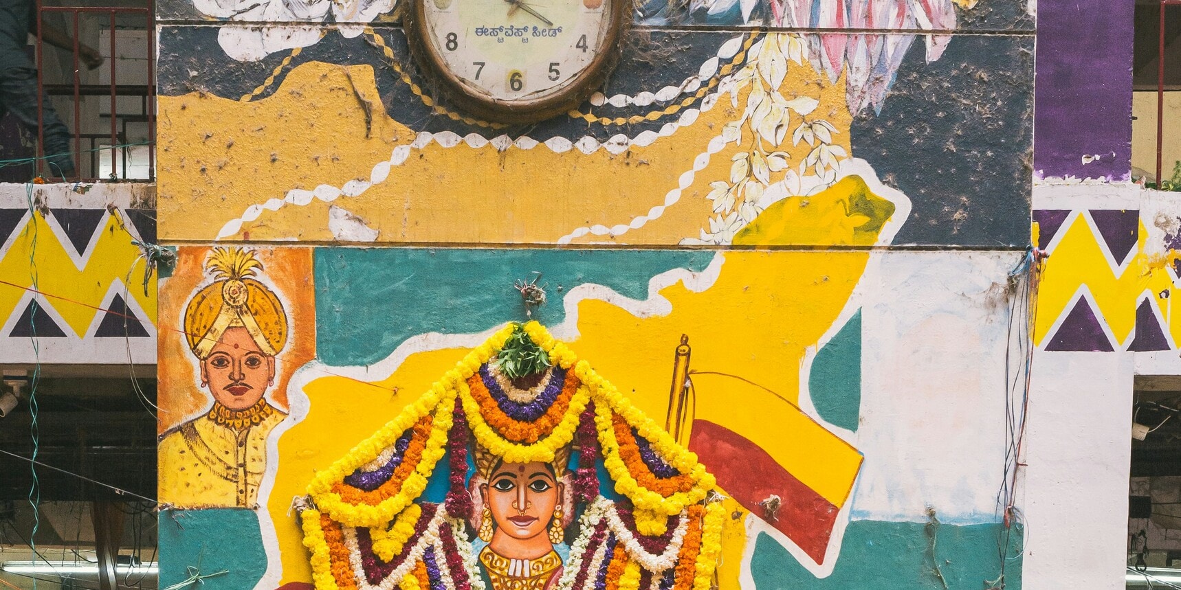 Bangalore : Evening Food Street Walk and Market Visit