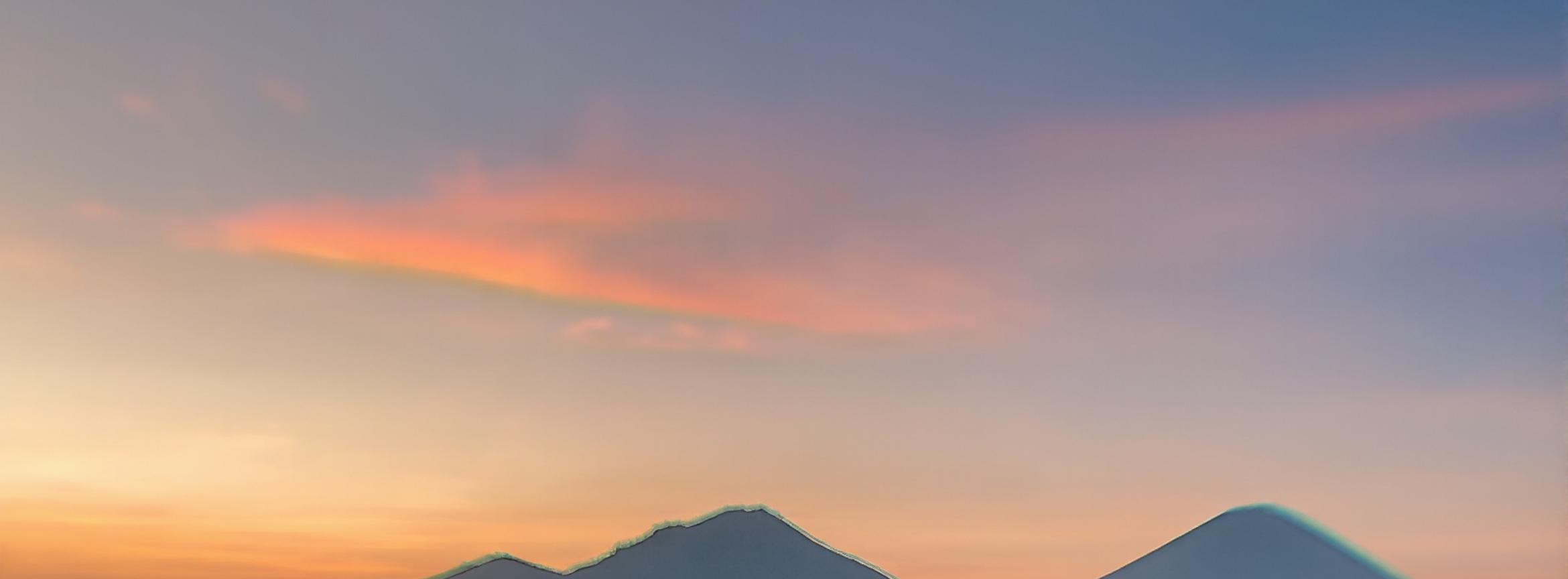 在雲端品嚐咖啡☕⛰️在Paperhills Café，欣賞巴杜爾火山的壯麗景色，呼吸清新的山間空氣，品嚐一杯完美的咖啡，開啟美好的一天。