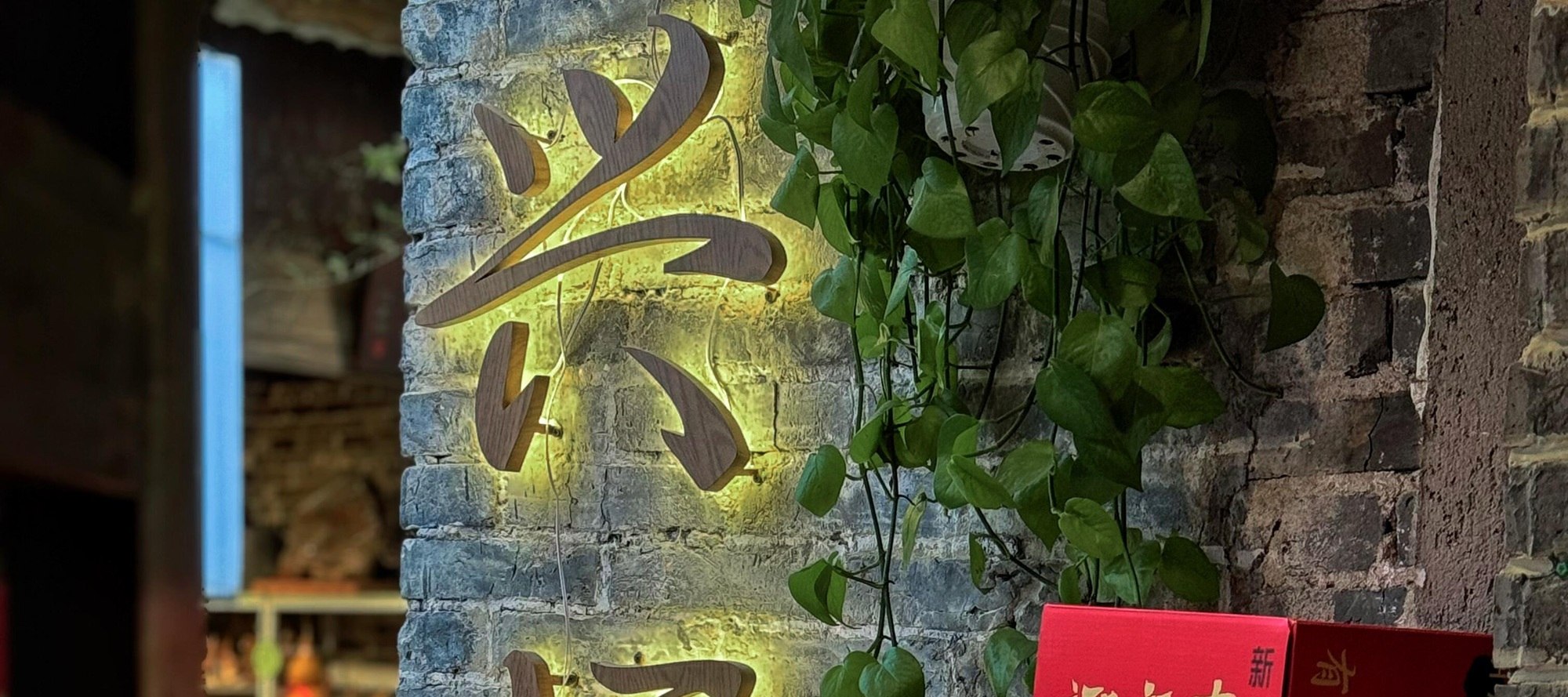 廣西桂林山水秘境3日遊（2-8人小團+遇龍河雙人竹筏+興坪灕江+興坪古鎮+十里畫廊+相公山+篝火晚會 +“船在畫中游"+桂林往返）