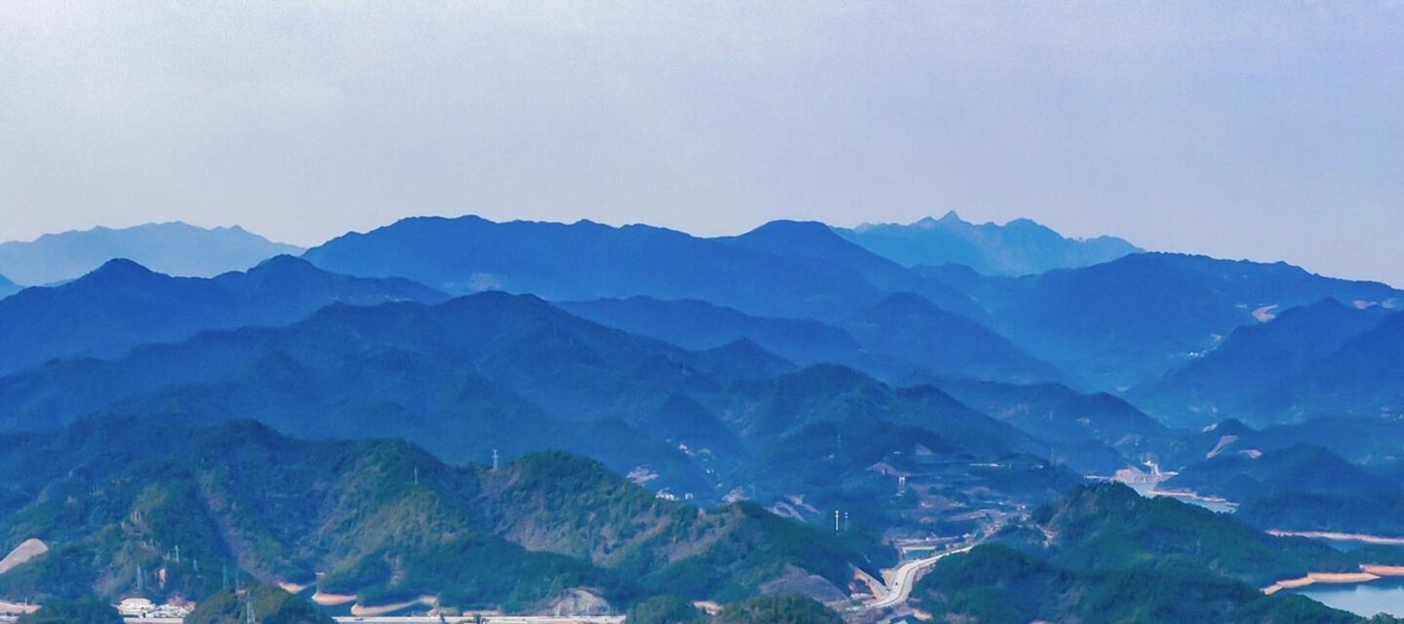 杭州千島湖桂花島一日遊（車觀農夫山泉工廠+坐遊船+新安江水電站+毛竹源碼頭+猴島+富春山圖居+廚具生活館+杭州往返）