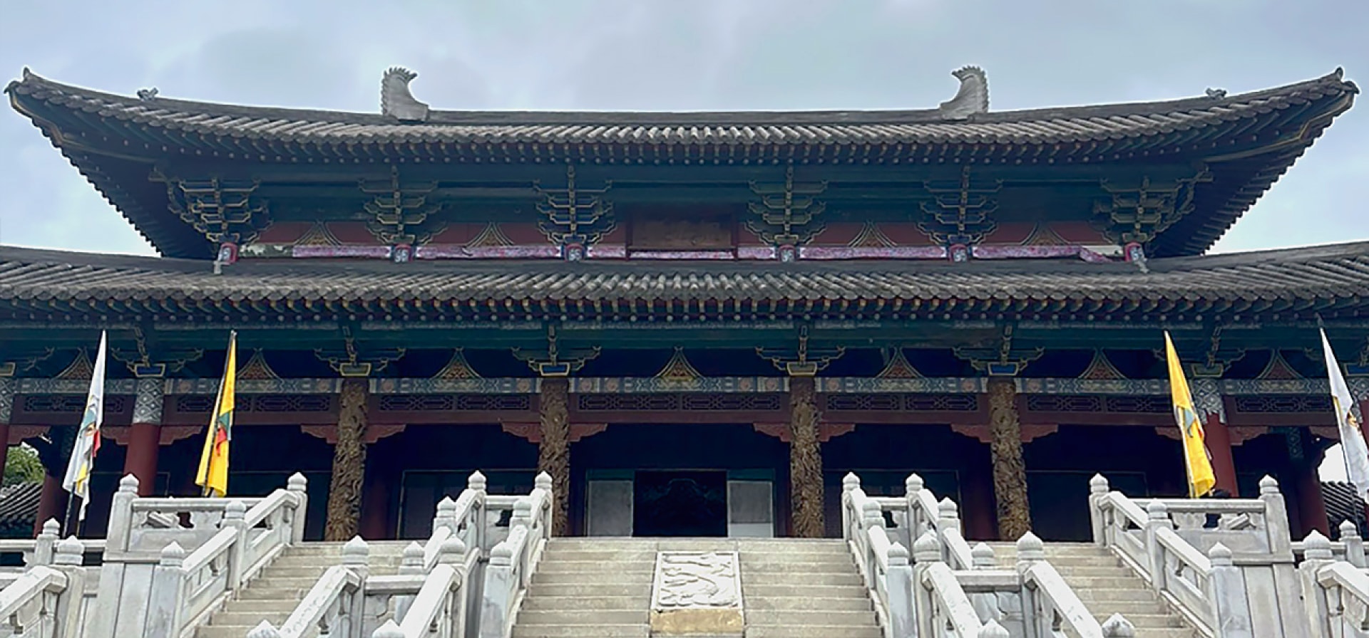 探索溫達洞窟附近的韓劇及電影拍攝地。這些以韓國傳統設計新建的建築維護良好,是您拍攝 Instagram 美照的絕佳地點! 探索溫達洞窟附近的韓劇及電影拍攝地。這些以韓國傳統設計新建的建築維護良好,是您拍攝 Instagram 美照的絕佳地點!