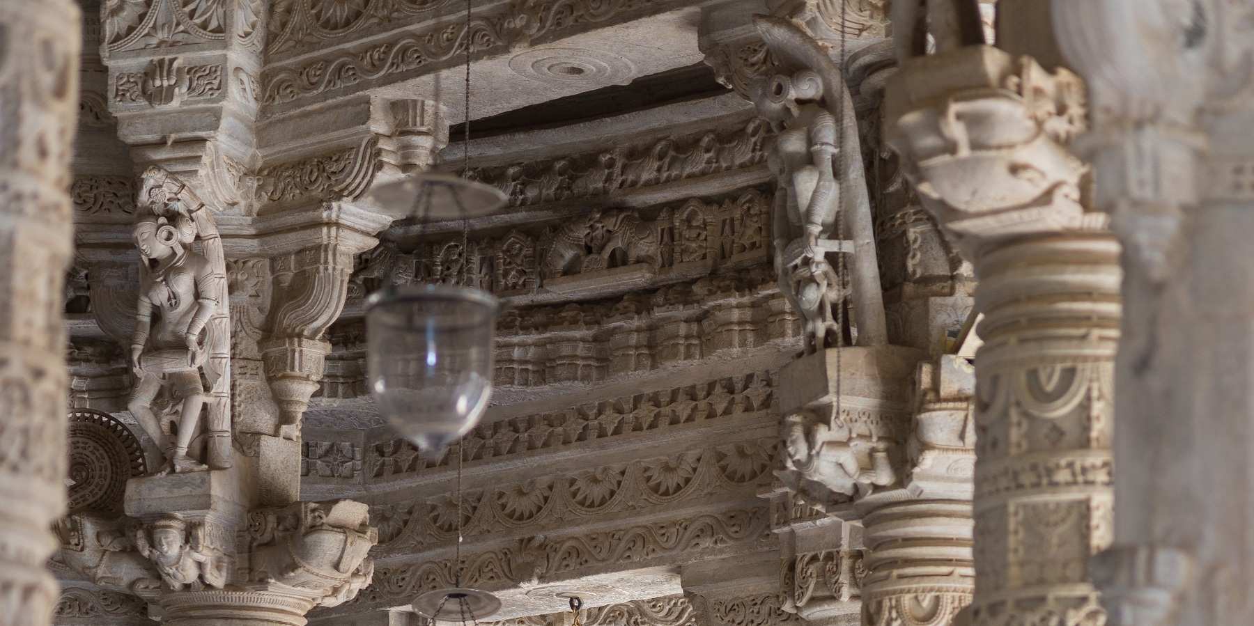 See Ranakpur Temple & Kumbhalgarh Fort with Mt Abu Drop from Jodhpur