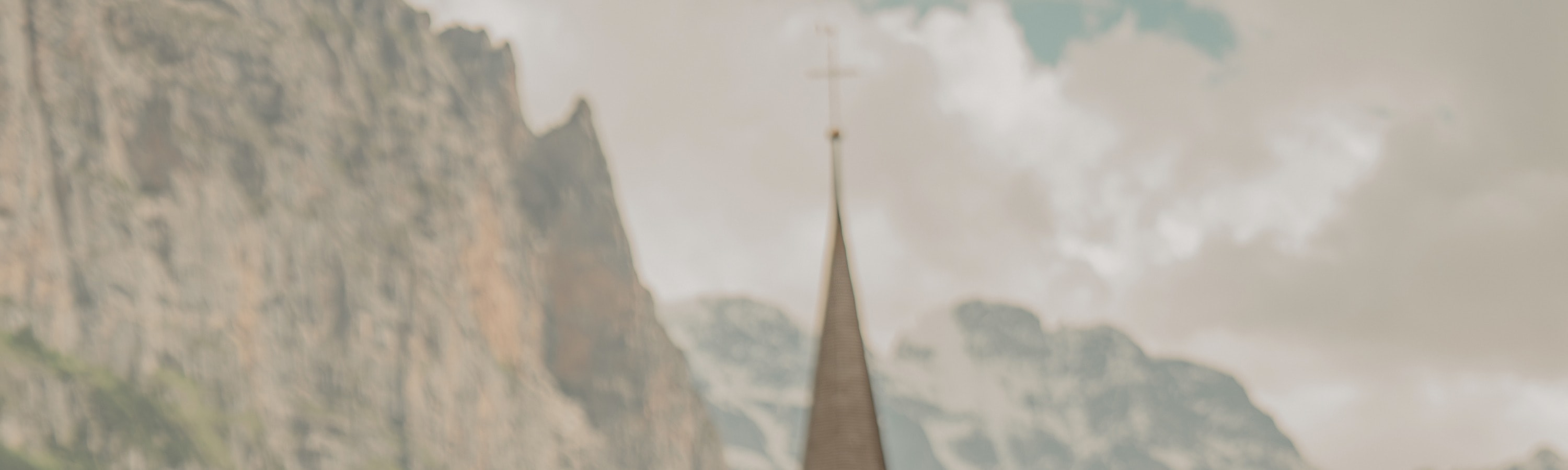 Lauterbrunnen & Wengen: Photoshoot Tour at the best spots