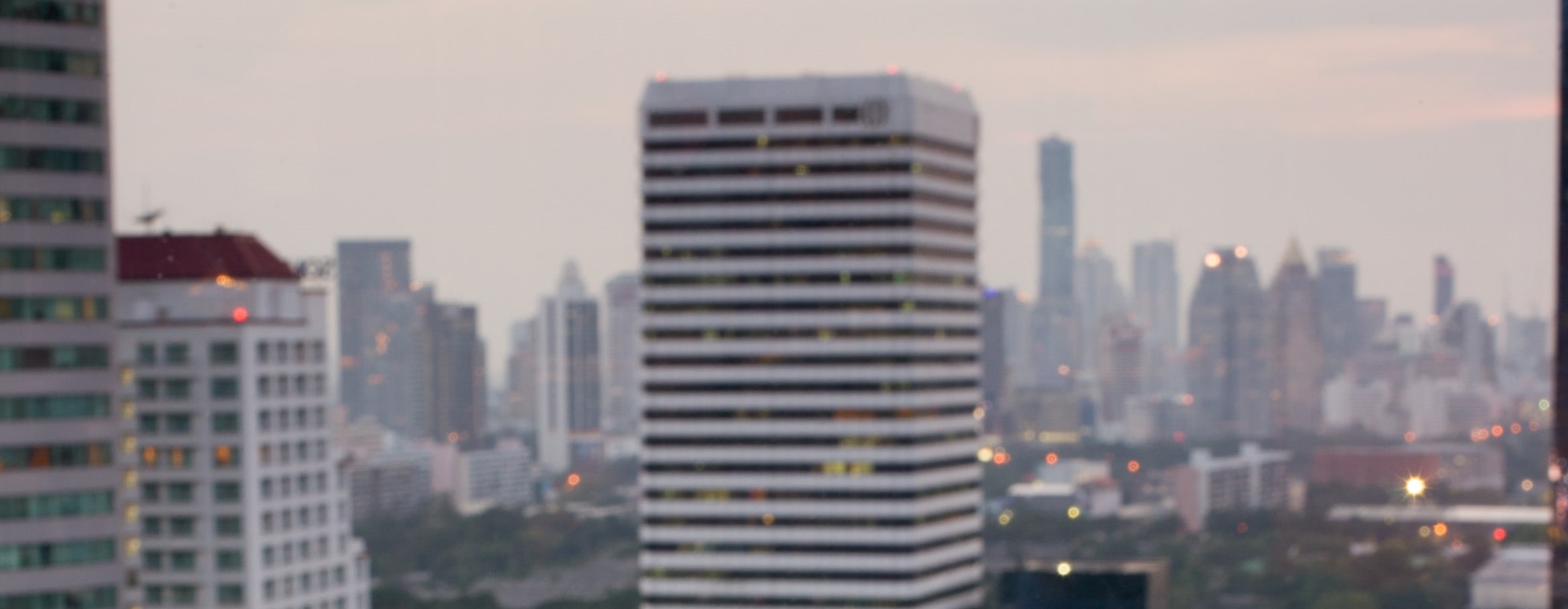 Sky on 20 Rooftop Bar Novotel Bangkok Sukhumvit 20