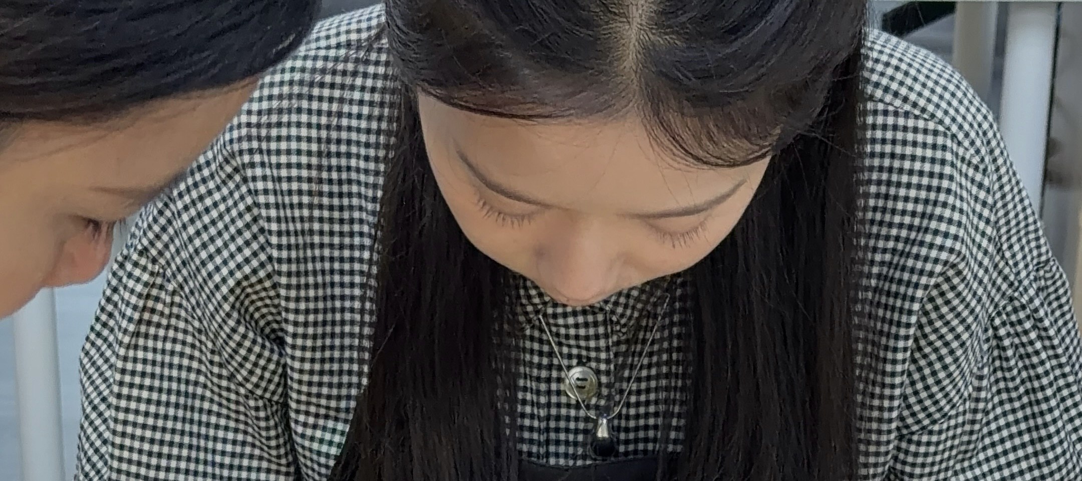 在老師的逐步指導下,親手焊接專屬你的925純銀戒指。 在老師的逐步指導下,親手焊接專屬你的925純銀戒指。