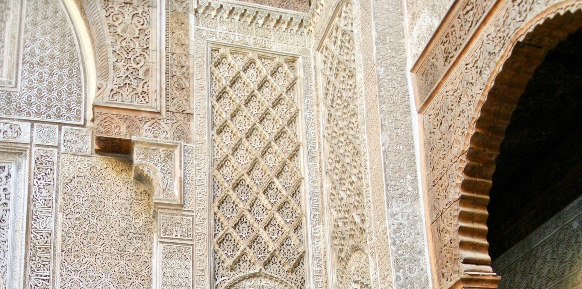 Fes: Museum, Al Attarine Madrasa & Tannery and Medina Tour