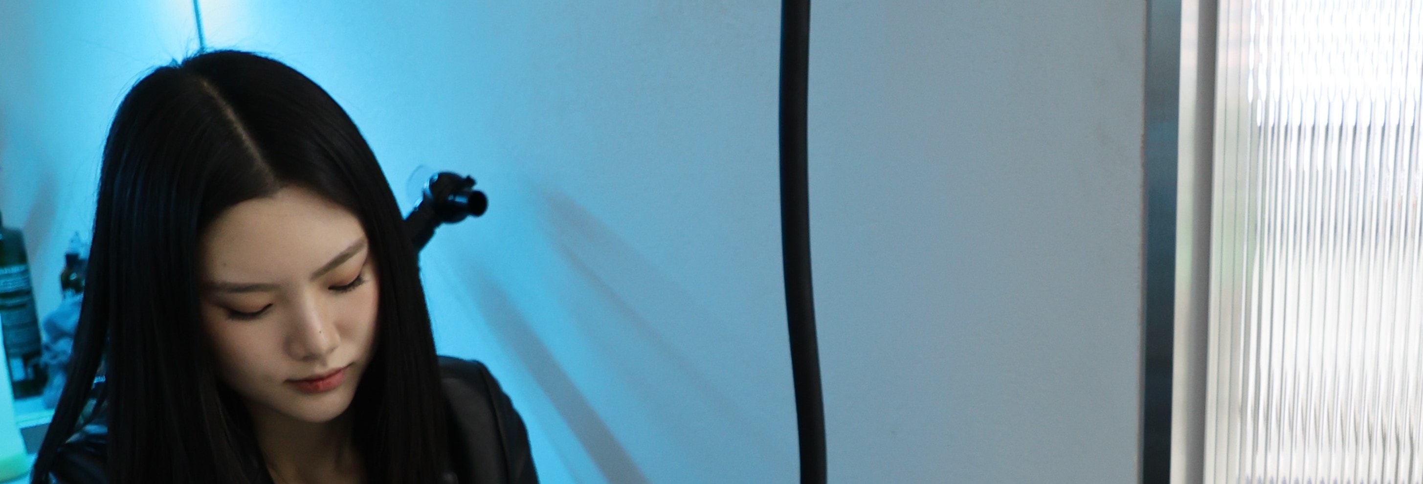 在頭部 SPA 前，會先為您徹底清潔頭髮。