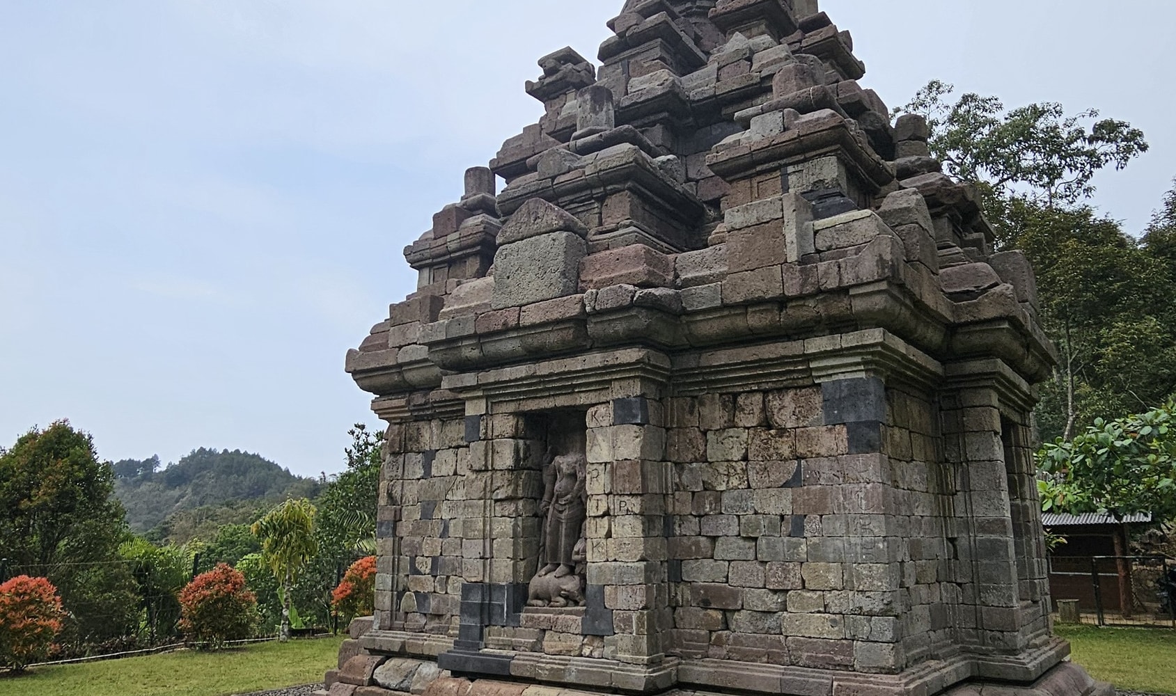 塞洛格里約寺 & 日惹 Kedung Kayang 瀑布
