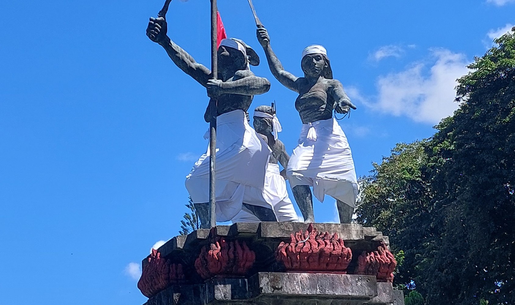 參加這個 3 小時的行程,探索峇里島的普普坦遺產,走訪峇里島博物館的展覽,以及具有歷史意義的 Inna Bali 飯店等地標。 參加這個 3 小時的行程,探索峇里島的普普坦遺產,走訪峇里島博物館的展覽,以及具有歷史意義的 Inna Bali 飯店等地標。