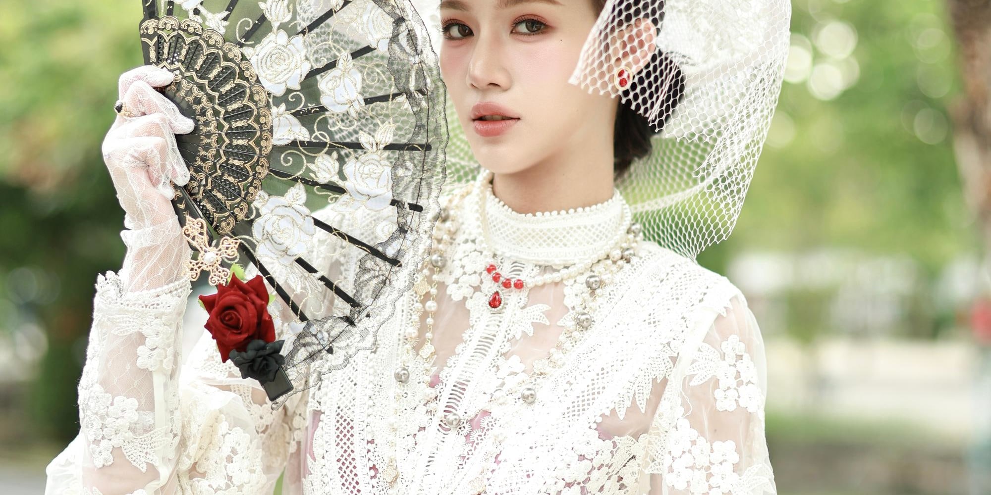 Thai Costume Rental (Rama V Era) by Absolute Thai Studio in Bangkok - Thumbnail 18