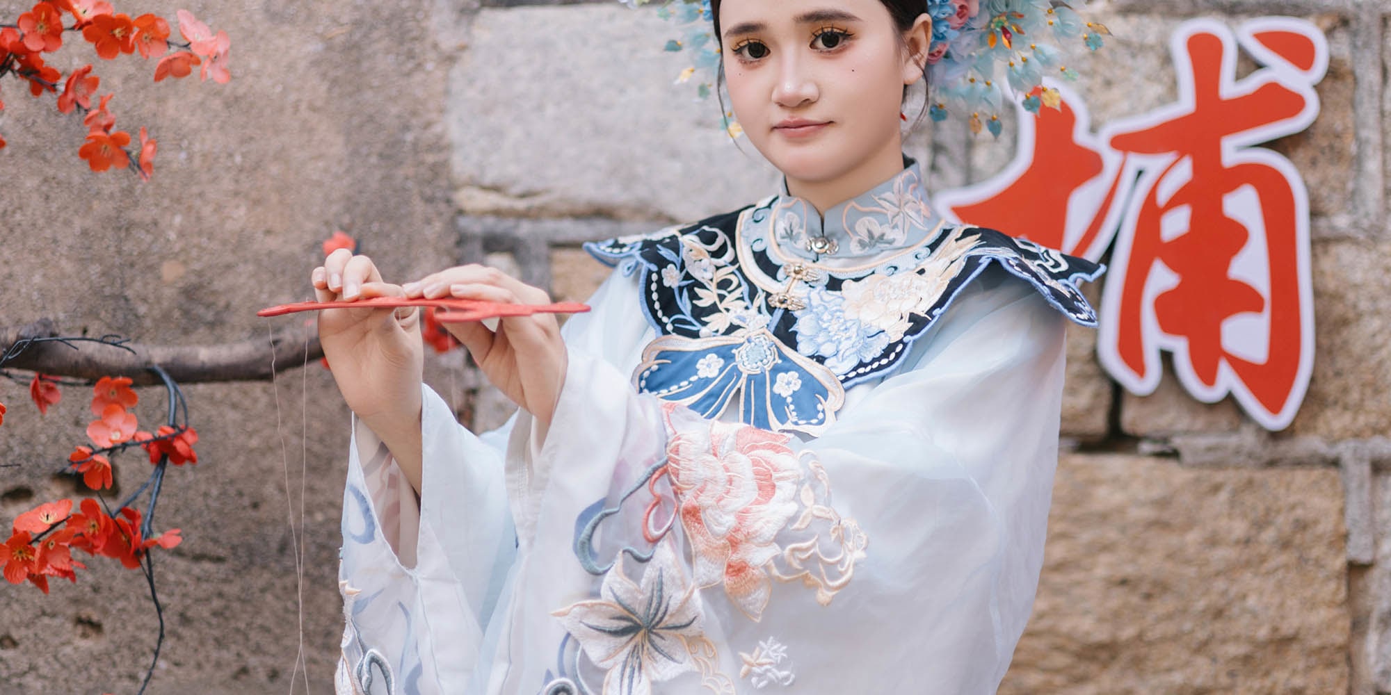 福建泉州簪花體驗+攝影跟拍（精緻妝造+單人簪花+任選服裝+精修美照+底片全送+多個拍照景點）