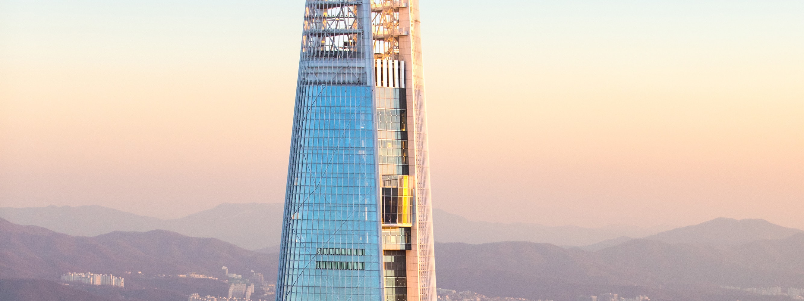 [Seoul Sky] is a stunning observation deck located at the top of Lotte World Tower, offering panoramic views of the city. It’s a must-visit spot for breathtaking skyline views and a unique experience in Seoul.