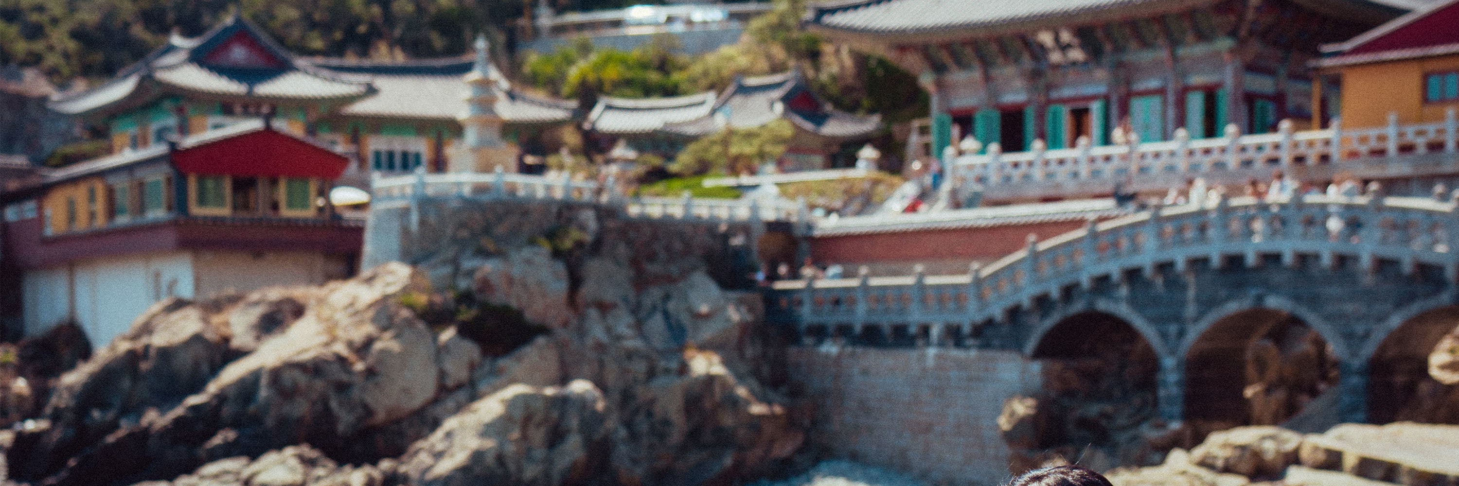在海東龍宮寺欣賞海風和寺廟景觀