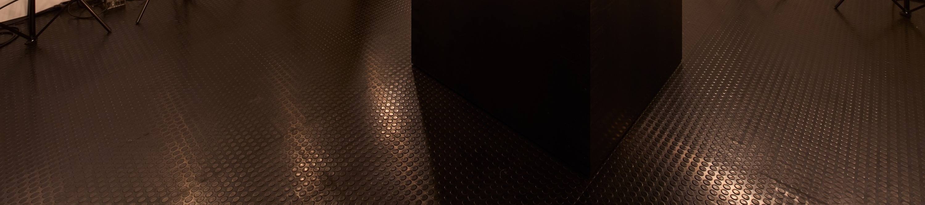 塔尼亞．穆羅 《我們曾經知道》 1970 年 「身臨夢境：1950 年代至今的女性藝術家環境作 品」展覽現場，2025 年 
© Tania Mouraud / ADAGP, Paris - SACK, Seoul,  2025 
攝影：梁譽聰  圖片由 M+提供