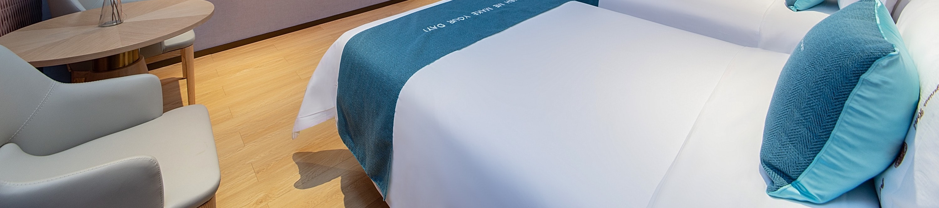 Light Luxury Twin Room