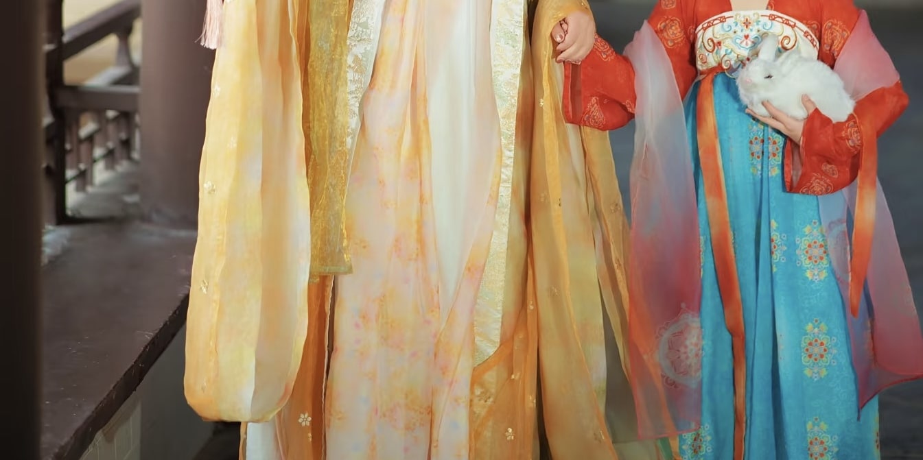 Shanghai Yu Garden Traditional Chinese Costume Hanfu Qipao Experience (Hanfu Rental/Makeup/Photography) - Thumbnail 34