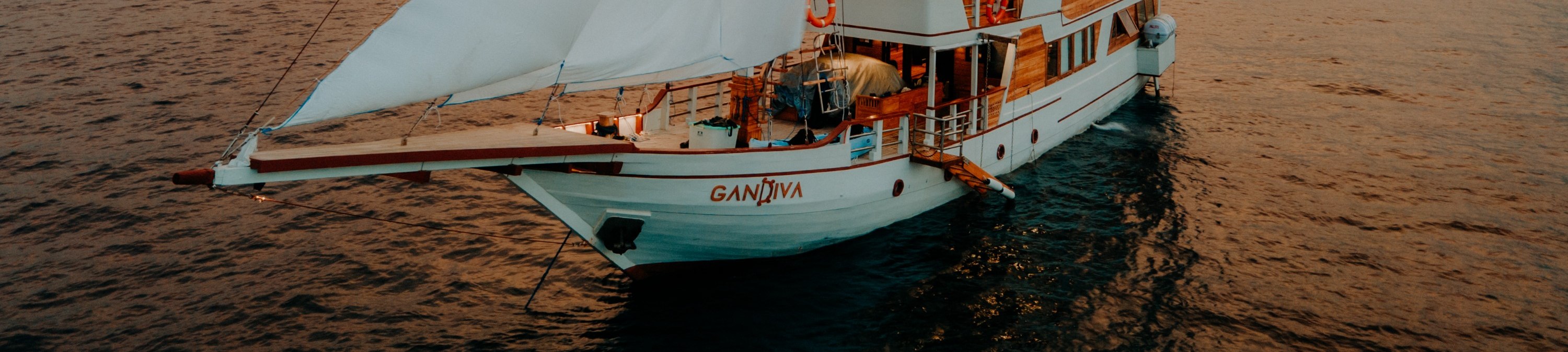 3天2夜 菲尼西高級帆船科莫多之旅（納閩巴霍出發）