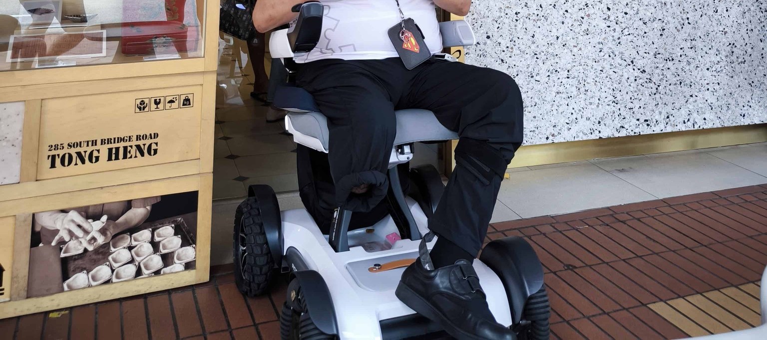 Accessible seats at Tong Heng