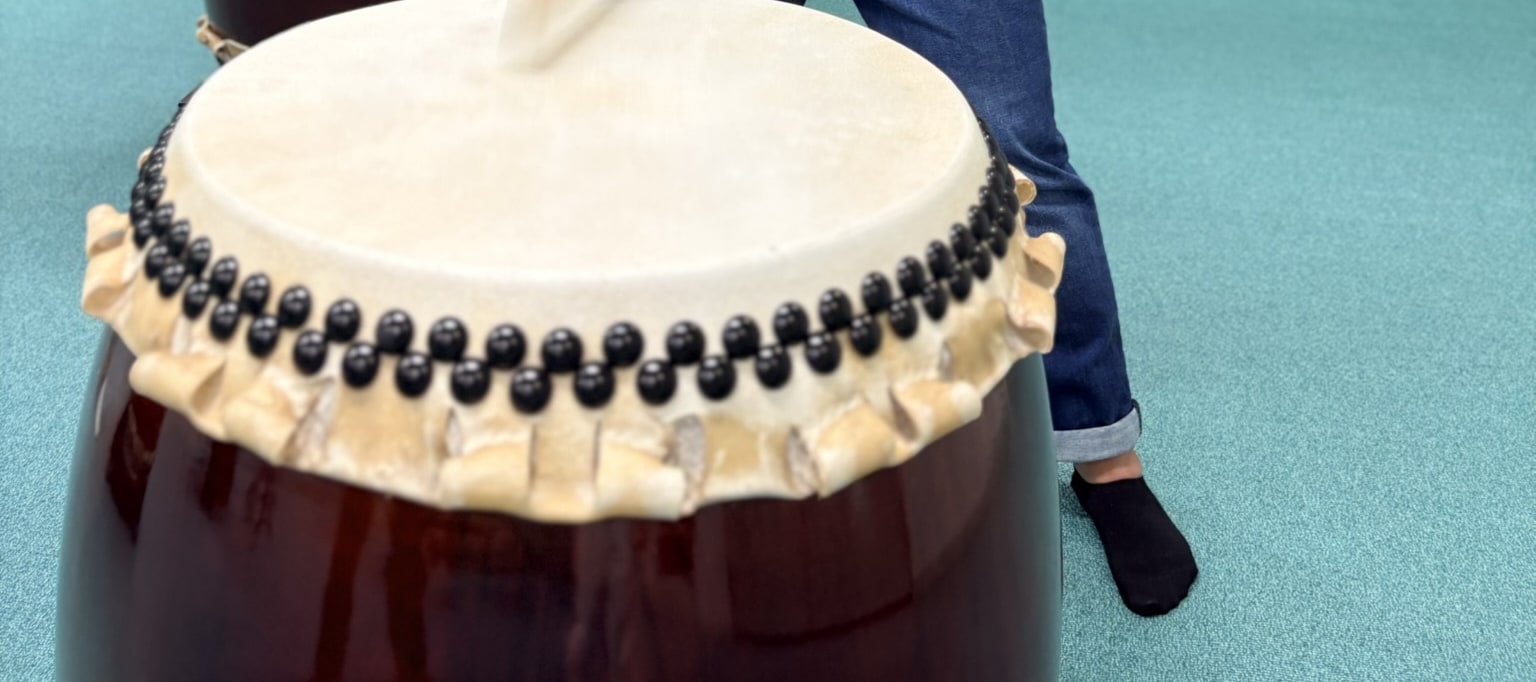 Tokyo: Taiko drumming experience at a temple in Shinjuku (Professional instruction) - Thumbnail 9