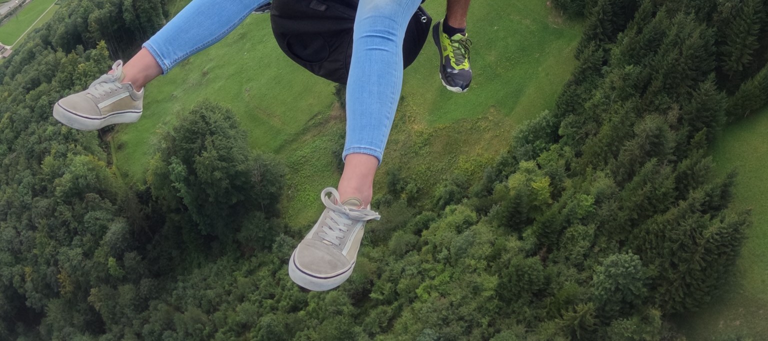 琉森雙人滑翔傘飛行體驗 