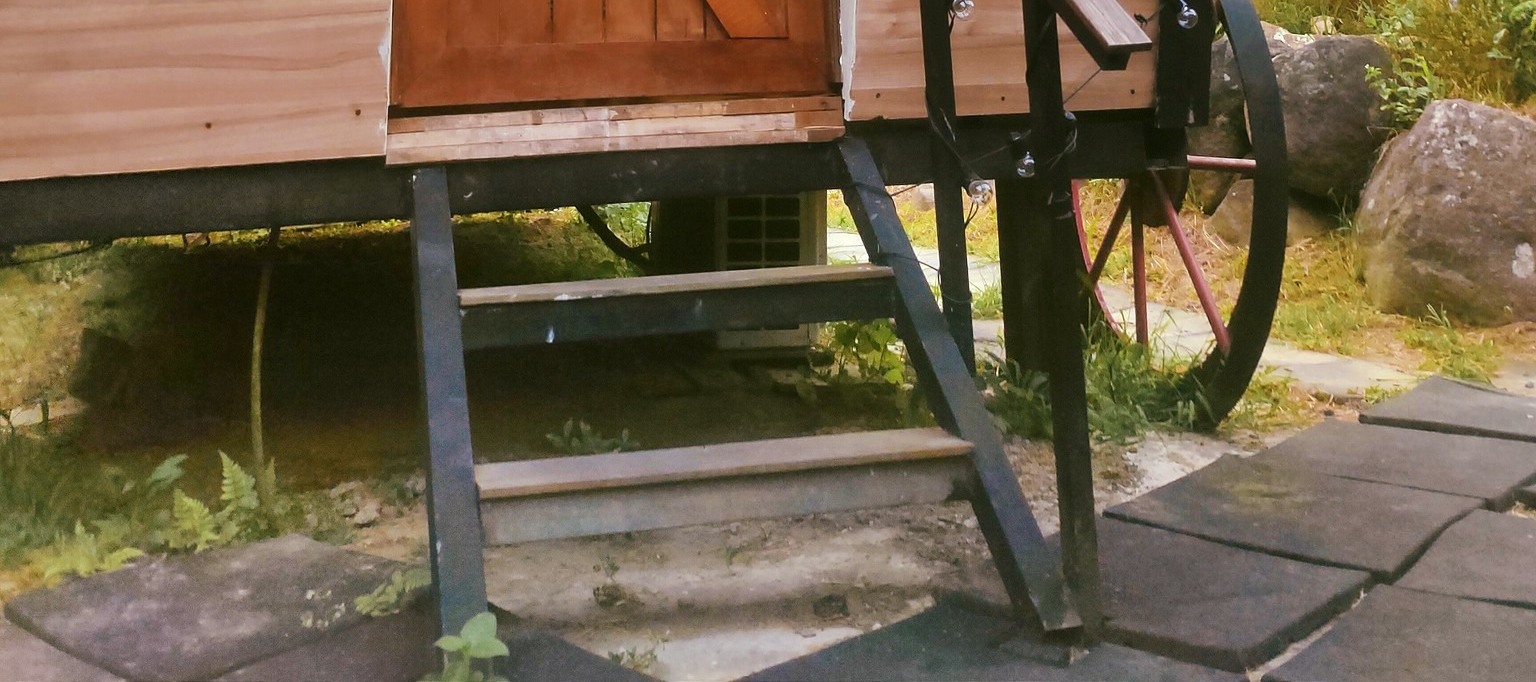 Appearance of carriage tent