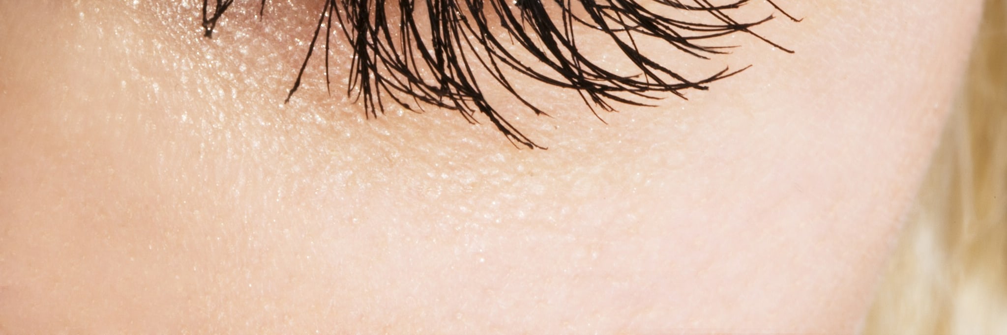 Introducing popular techniques such as LED eyelash extensions, Korean cluster lashes, and Parisian lash perms.