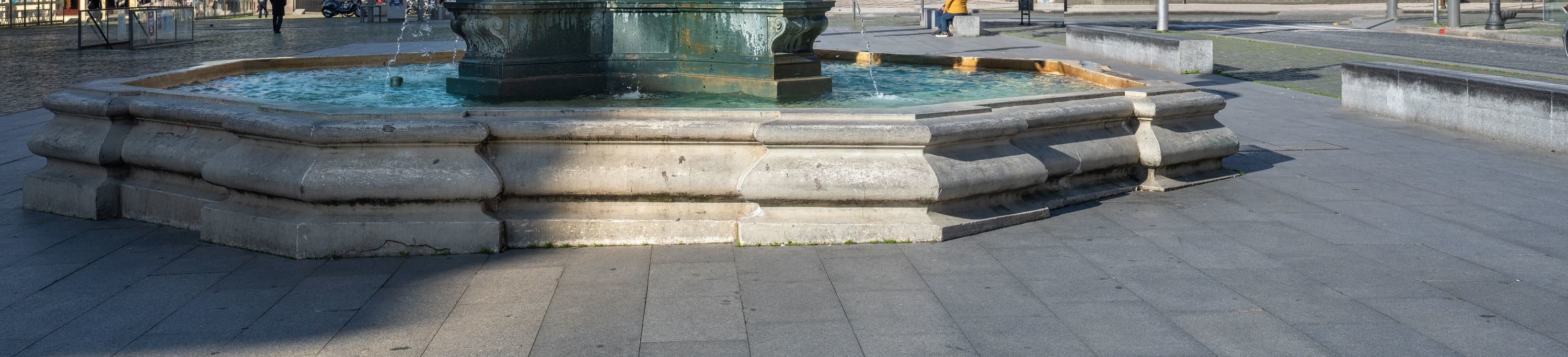 Lions Square