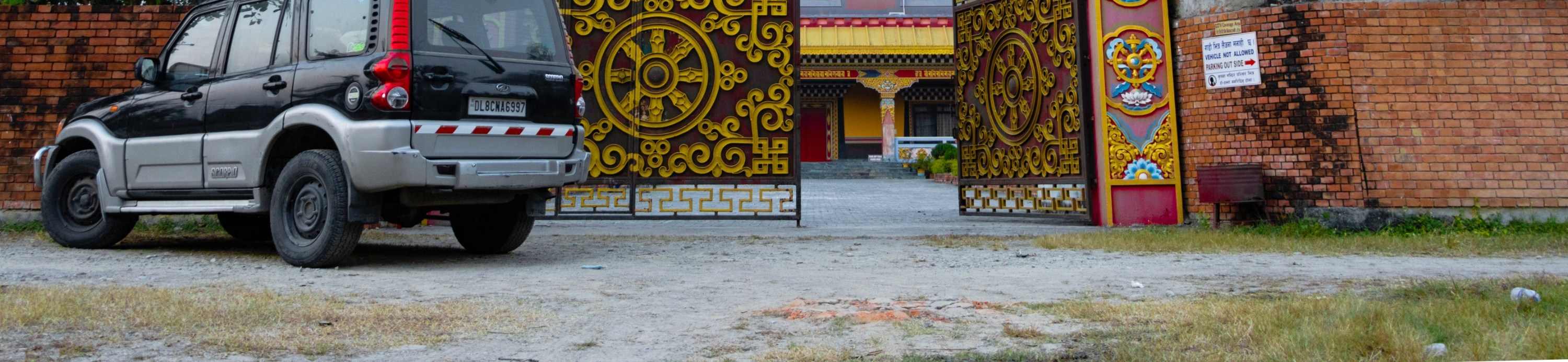 尼泊爾寺院 & 徒步12日遊