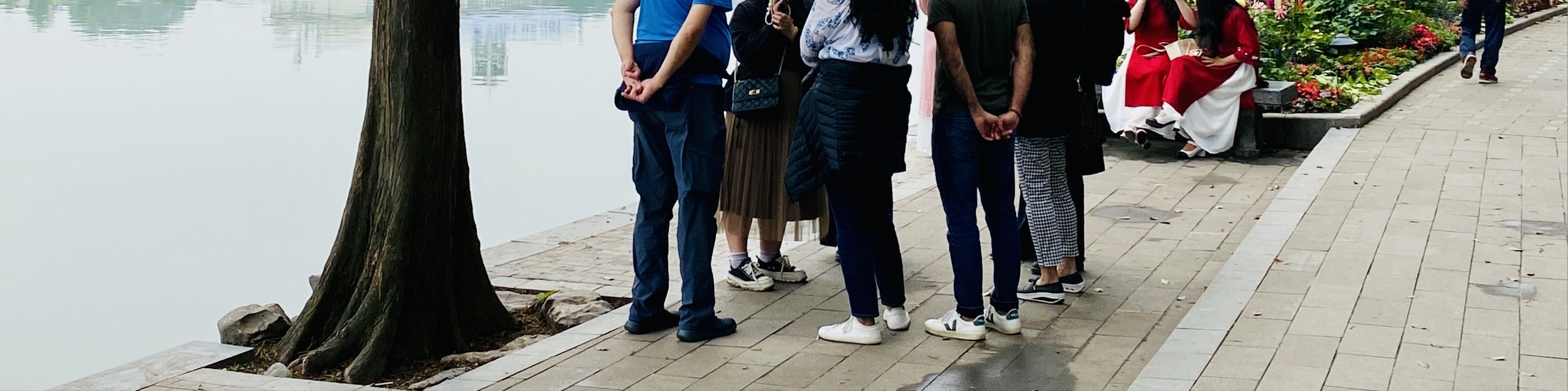 還劍湖