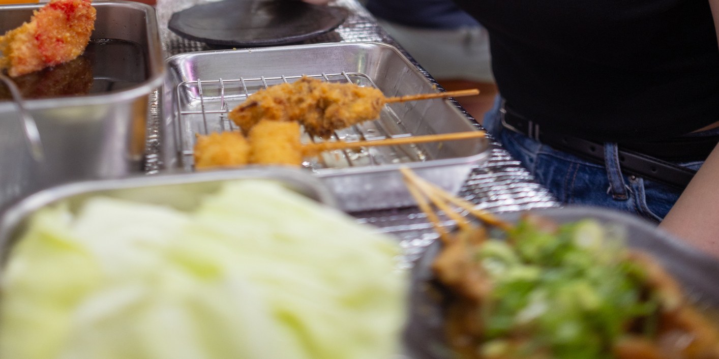 Tokyo Traditional Food Tour in a Small Group