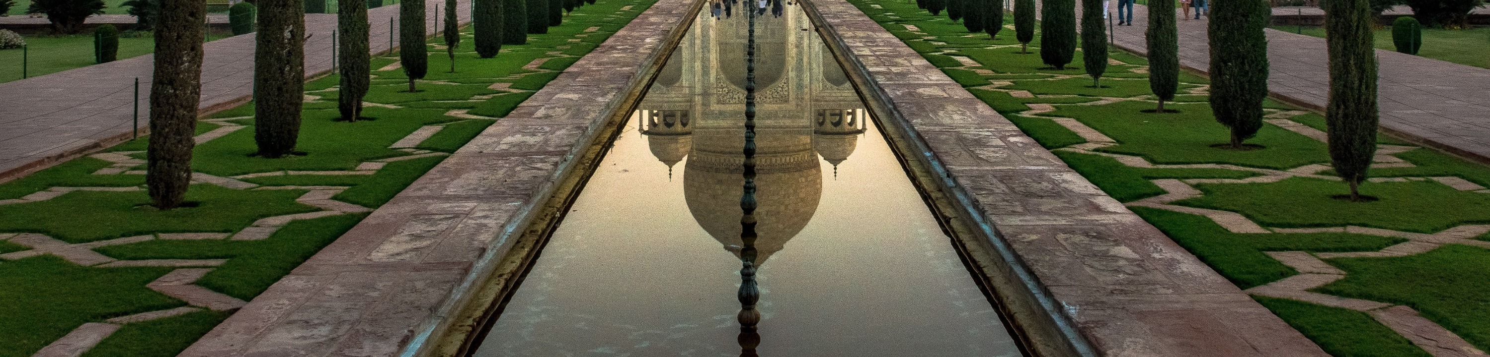 From Delhi: Private Taj Mahal and Mathura & Vrindavan tour