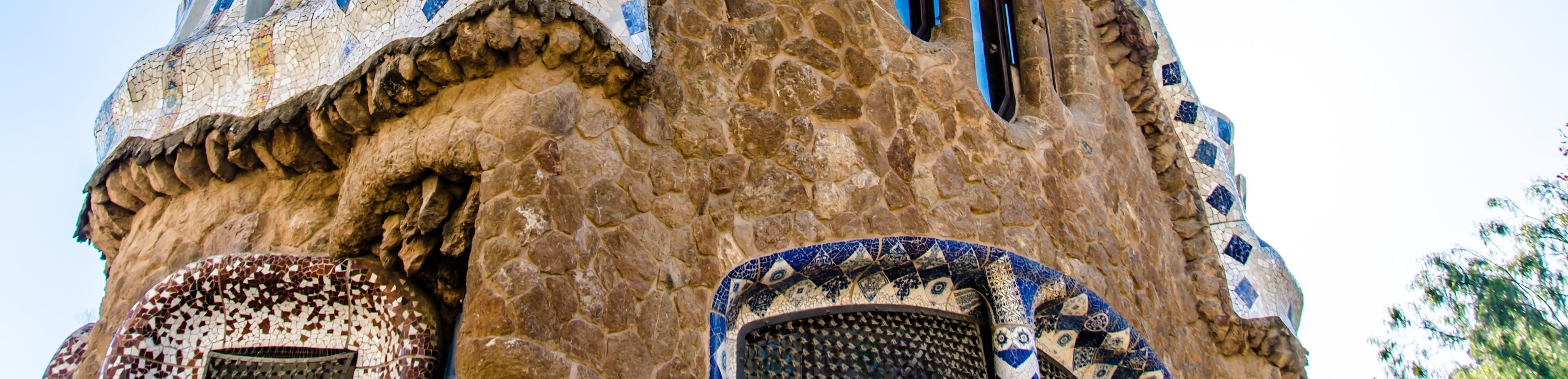 Sagrada Familia & Park Guell Small Group Tour with Tickets - Thumbnail 4