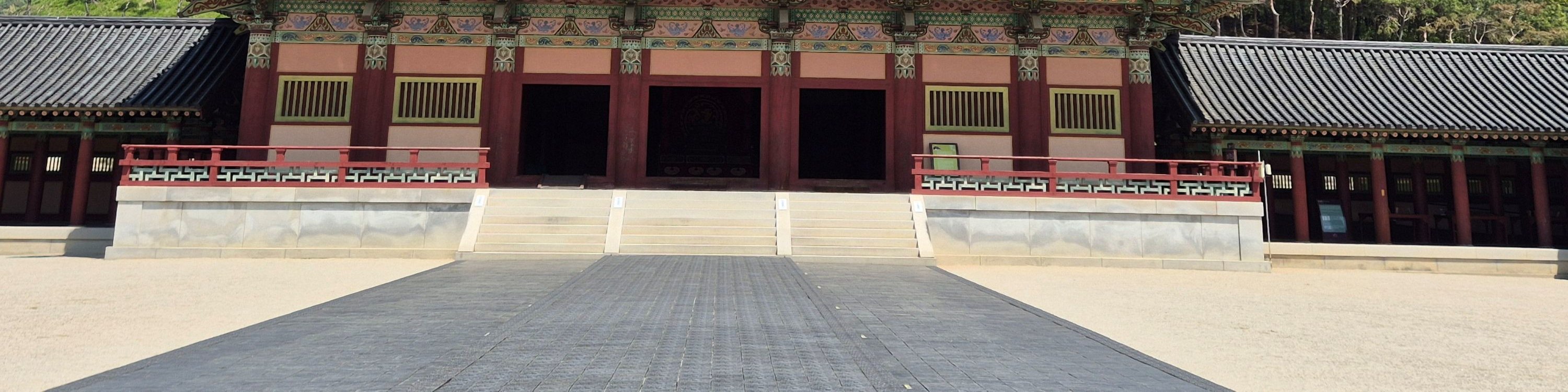 Feel  the spirit of Baekje kingdom and see the beautiful culture