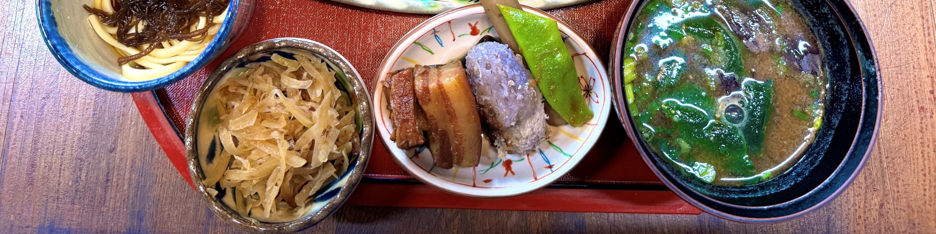傳統沖繩料理拼盤