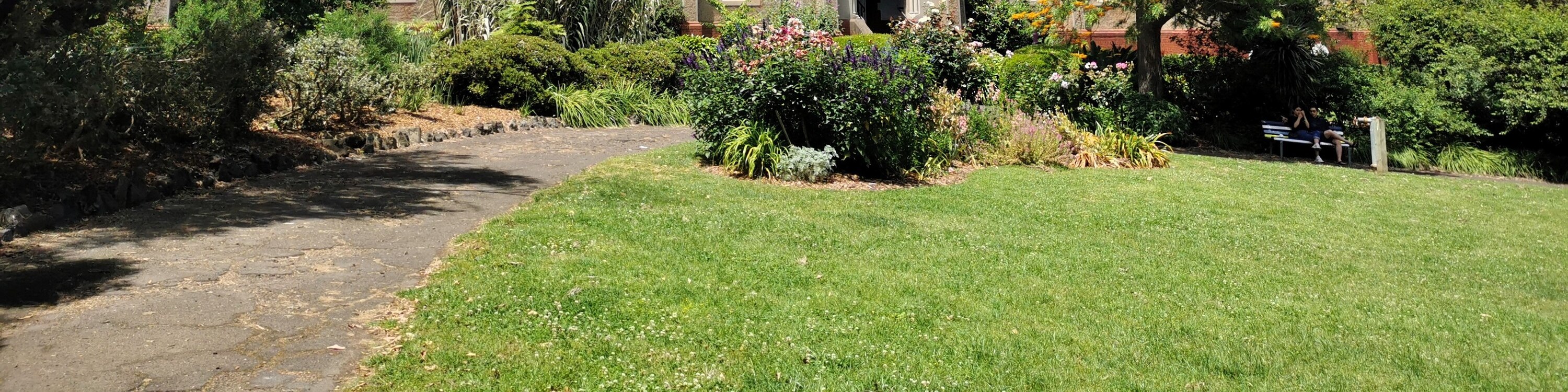 Yarra River Walk & Heritage Convent Experience