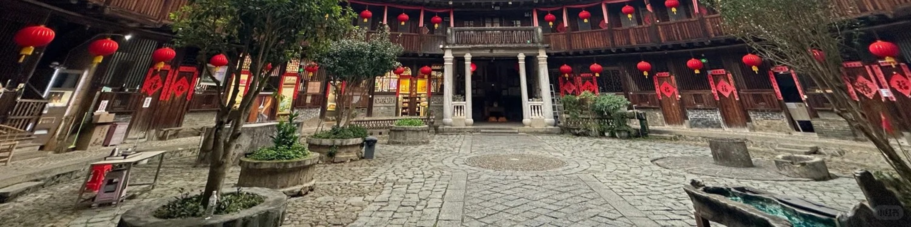 福建雲水謠&鼓浪嶼浪漫高奢3日之旅（漫遊鼓浪嶼&贈送旅拍+探訪土樓奇觀+領略中國建築藝術魅力+廈門往返+可選4鑽/5鑽酒店+特色餐食）