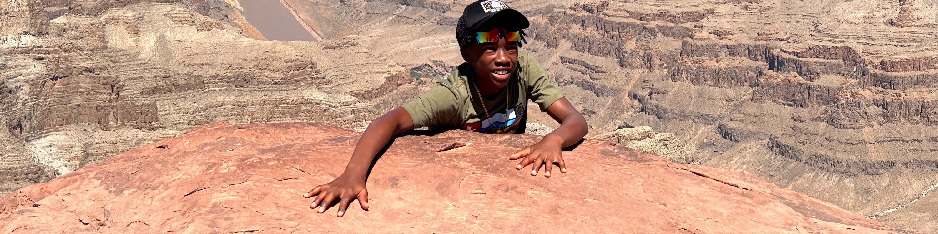 Small-Group Grand Canyon Skywalk & Hoover Dam Tour