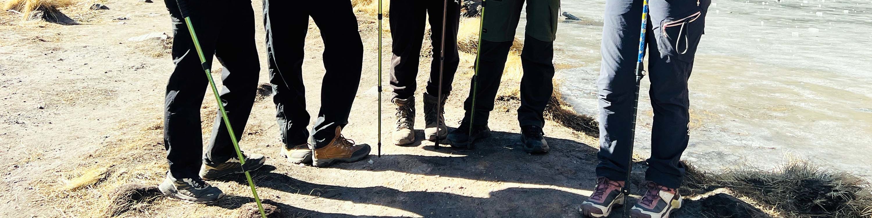 前往安娜普納基地營 (ABC – 4,130 公尺) 的旅客。