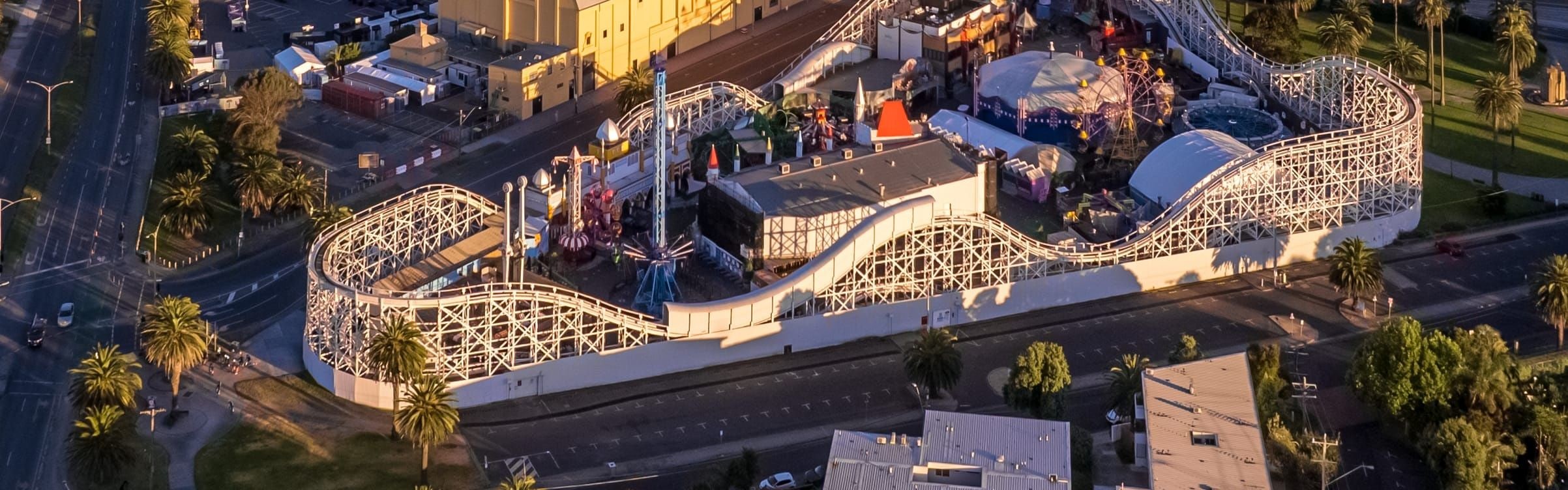 從高空俯瞰墨爾本——一座充滿文化、運動和無限可能的城市