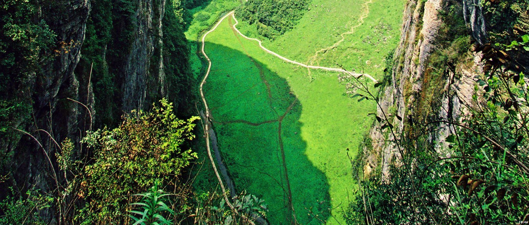 重慶武隆天生三橋+龍水峽地縫+仙女山森林公園+烏江遊船+龔灘古鎮二日遊（包含烏江畫廊遊船+明清建築古鎮）
