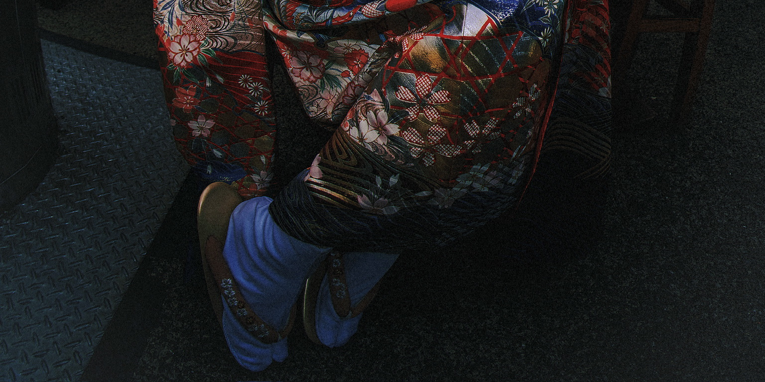 Tokyo: ppのGal Club Kimono Gal Makeover & Photoshoot in Shibuya - Thumbnail 11